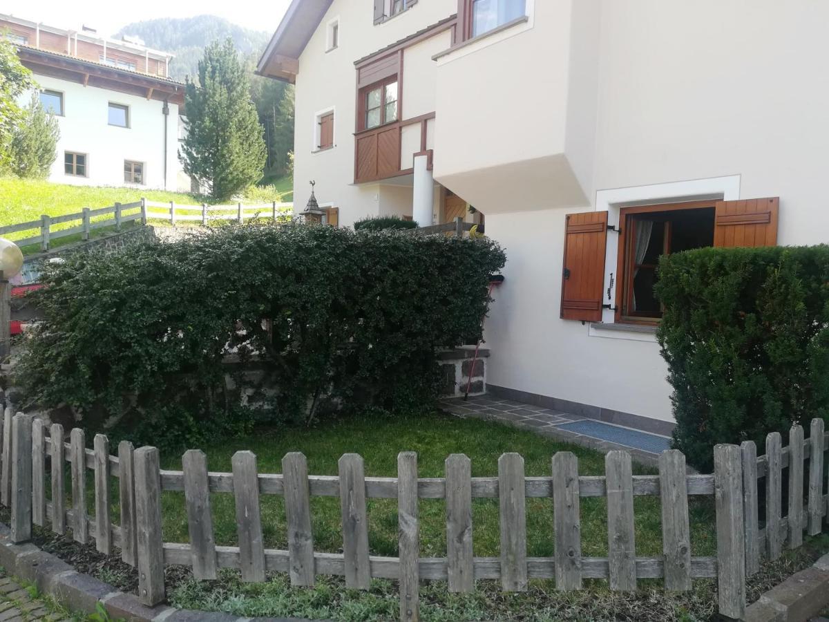 P&F Apartment Urtijëi Buitenkant foto